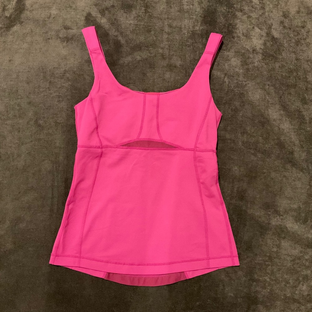 Lululemon top